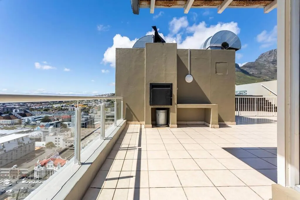 Perspectives On Roeland Apartment Cape Town