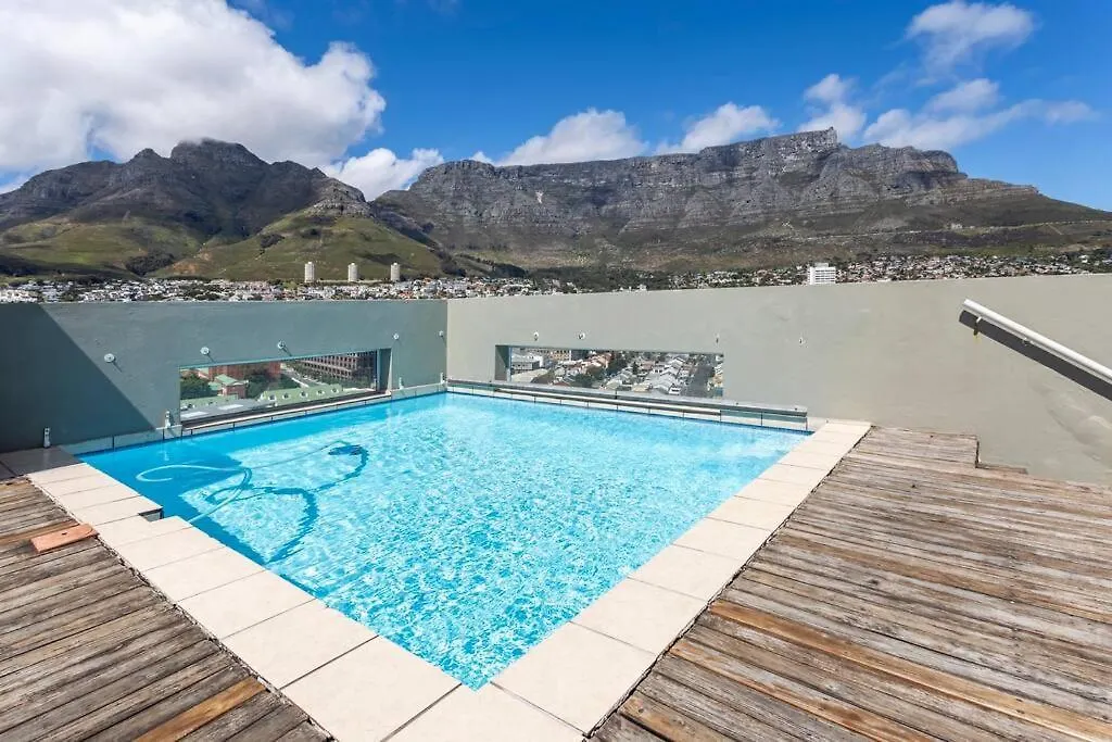 Perspectives On Roeland Apartment Cape Town