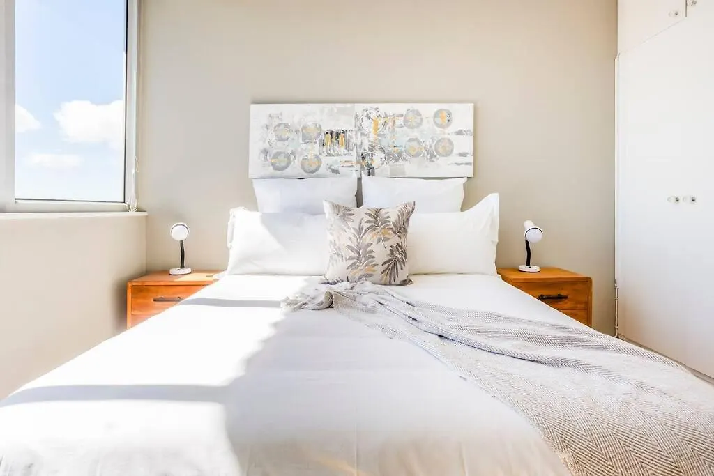 Perspectives On Roeland Apartment Cape Town